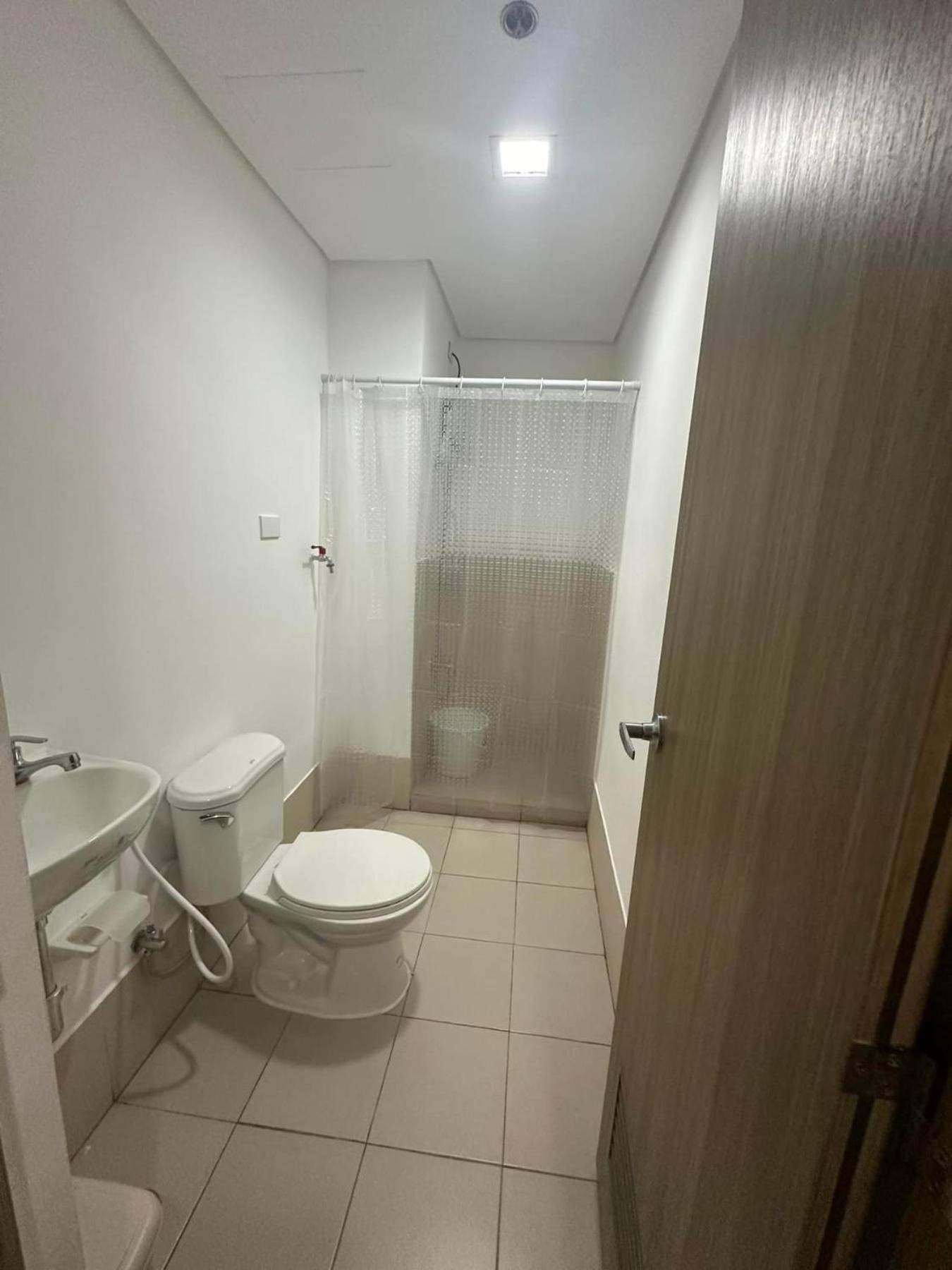 Starlight Suites Trece Martires Extérieur photo