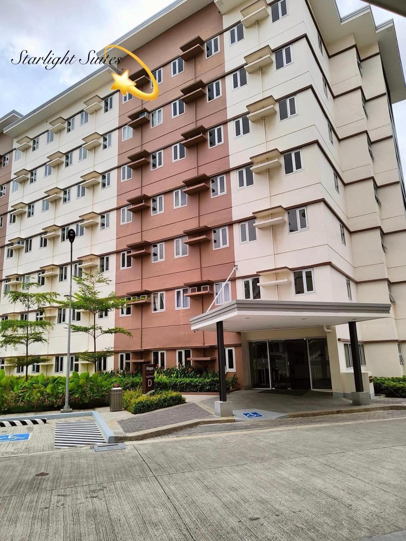 Starlight Suites Trece Martires Extérieur photo